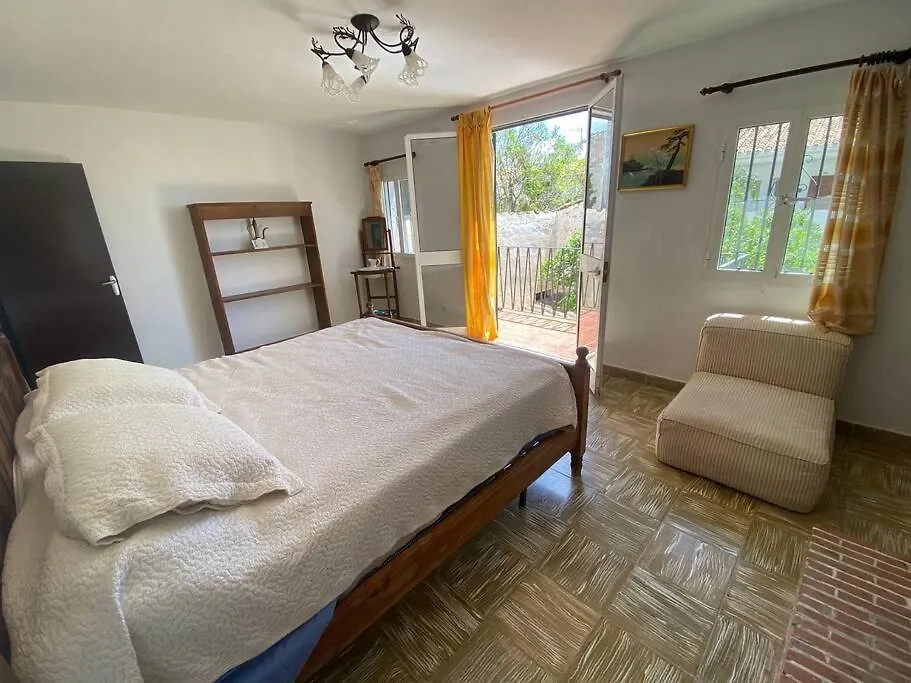 Nyaraló Charming 4 Bedroom Village Home With Patio Mijas